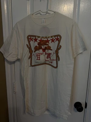 NUEVO CON ETIQUETAS M Mujeres Feliz Navidad Y’all Top Camiseta Último Muñeco de Nieve Vaquero Occidental Foto 1 de 4