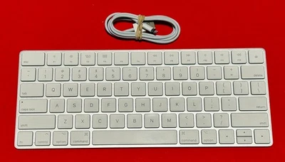 Apple A1644 MLA22LL Magic Keyboard White Fuly Tested Works Great!!!! - Image 1 of 4