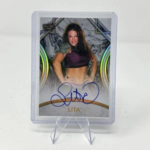 2018 Topps Legends Of Wrestling WWE Lita On Card Auto /199 WWF Diva - Picture 1 of 2
