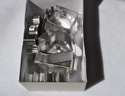 Juego de 10 cortador de galletas R&M Mad Tea Party #20674609 hojalata acero Foto 1 de 4