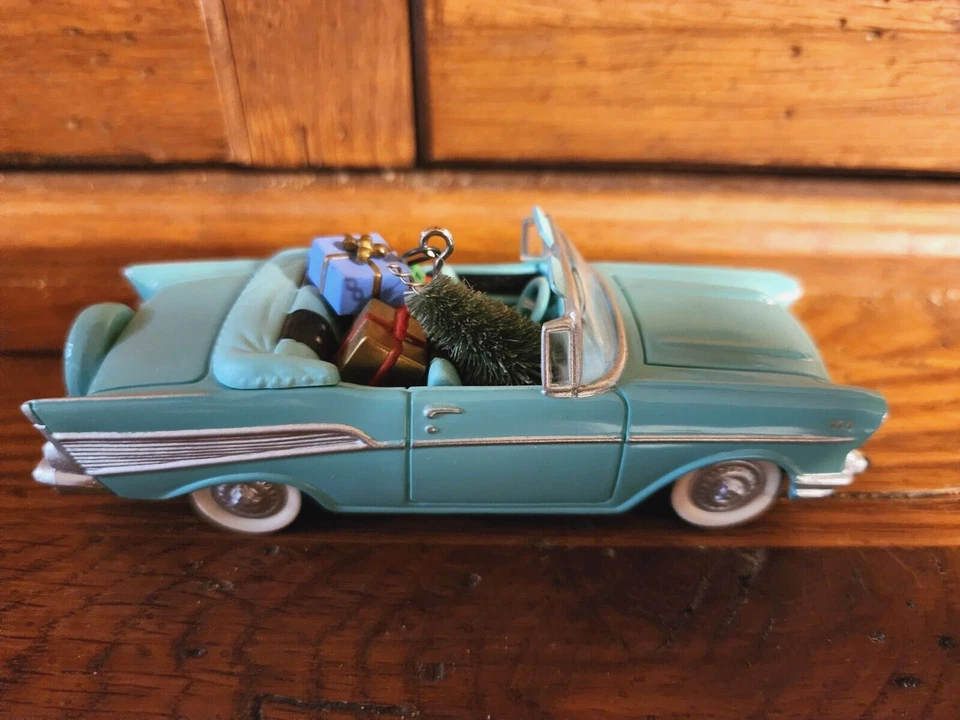 1957 Chevrolet Bel Air carros clássicos americanos colecionadores enfeite de árvore de Natal - Imagem 1 de 4