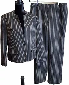 Le Suit 2 Piece Pant Suit Black White Red Pin Stripe 1 Button Size 14 Career - Picture 1 of 16