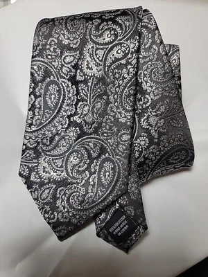 Corbata formal Platinum Designs para hombre 59"Lx3,5"W negra/plateada Foto 1 de 4