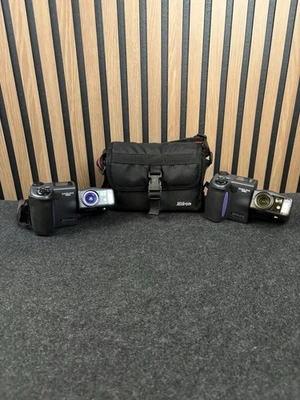 Lot of 2 Nikon Coolpix 990 (E990) Swivel Digital Cameras w/ & Bag - FOR PARTS - Image 1 of 4
