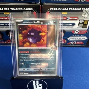 Team Rocket's Koffing 125/182 Sv10: Destined Rivals Reverse Holo - Picture 1 of 2