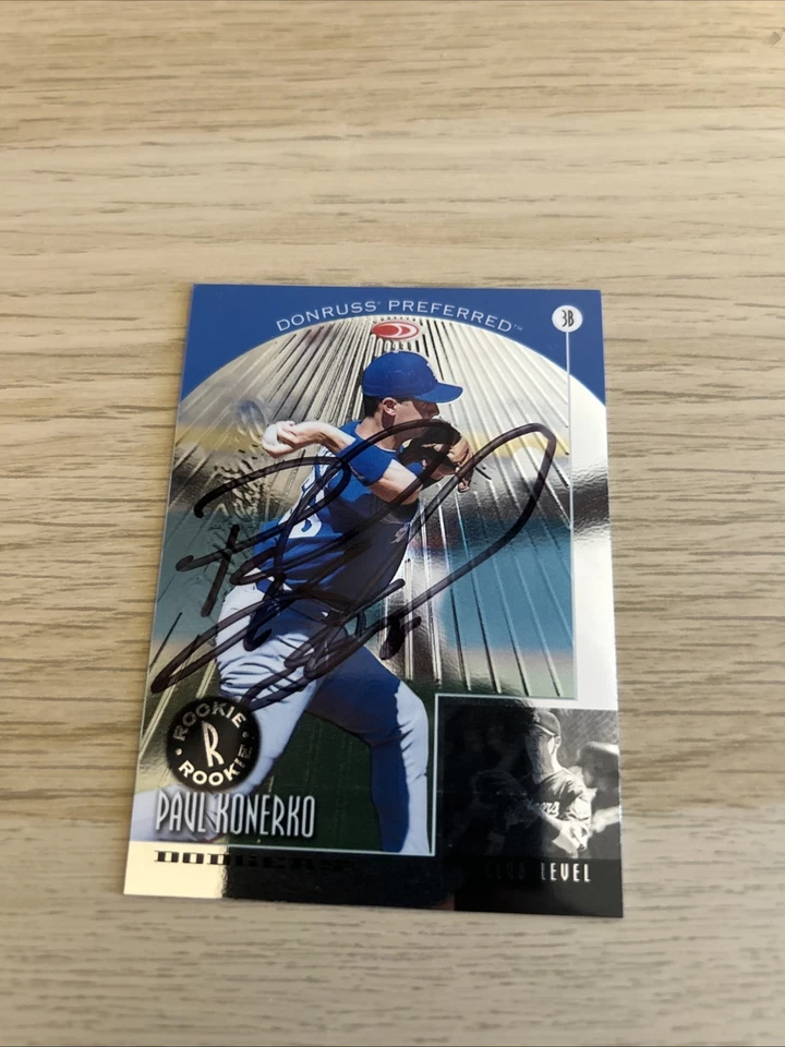 Paul Konerko Donruss Rookie Card Signed.  - Image 1 of 3