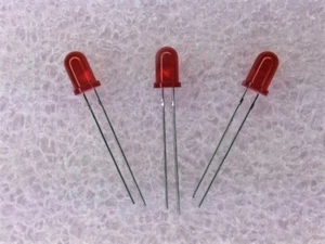 L53SRD-E KINGBRIGHT L53SRDE LED Uni-Color Red 660nm 2-Pin T-1 3/4 30 PCS - Picture 1 of 3
