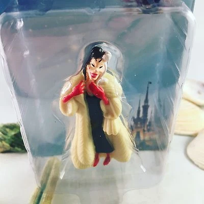 Disney Villains Cruella DaVille Estatuilla Taza Pastel Topper 101 Dálmatas Foto 1 de 3