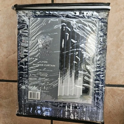 Cortina de Ducha Vince Camuto Lyon Nueva con Etiquetas Estampado de Pincelada en Blanco 72" x 72" Foto 1 de 2