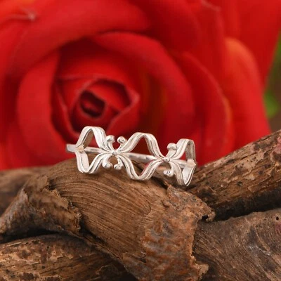 Stylish 925 Sterling Silver Ring Real 925 Leaf Flower Nickel Free Handmade Band - Image 1 of 4