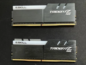 G. SKILL Trident Z RGB 16GB DDR4 3000 Mhz (F4-3000C16D-16GTZR) - Picture 1 of 3