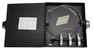 6 Fiber Wall Mount w/ LC Beige Adapters 62.5/125 Miltimode Pigtails & 12f Chip - Afbeelding 1 van 8
