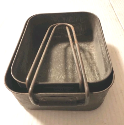 Gavetta individuale inglese ww2 - in 2 parti - marchio, arrow, iniziali - Immagine 1 di 4