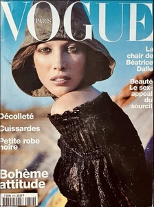 RARE vogue PARIS magazine August 2001 AMAZING FASHION PHOTOGRAPHY Kate Moss Y2K - Picture 1 of 24