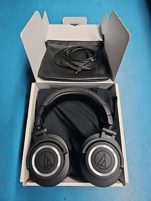 Audio-Technica ATH-M50xBT - Black - Image 1 of 4