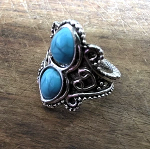 Turquoise Ring Costume Jewelry Silvertone Women Youth US Size 4 Western Stone - Picture 1 of 7