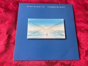 DIRE STRAITS - COMMUNIQUE. 1979 FIRST PRESS VINYL LP + LYRIC INNER *EX+ AUDIO* - Picture 1 of 6