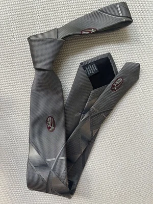 Vtg 1980s Stringbeans silvery grey new wave deco theme necktie mint/deadstock - Image 1 of 4