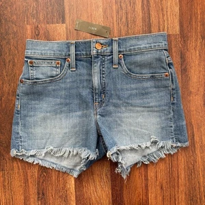 J.Crew Mid Rise Denim corto con orlo grezzo - Taglia 25 - Foto 1 di 6