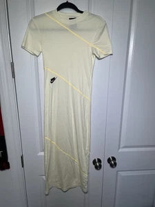 Maxi camisero Nike Swoosh para mujer extra pequeño a rayas amarillas calce ajustado - Imagen 1 de 9