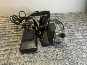 Panasonic PV-DV103D Digital Video Camcorder Camera w/ Bag & Cassette - Picture 1 of 4