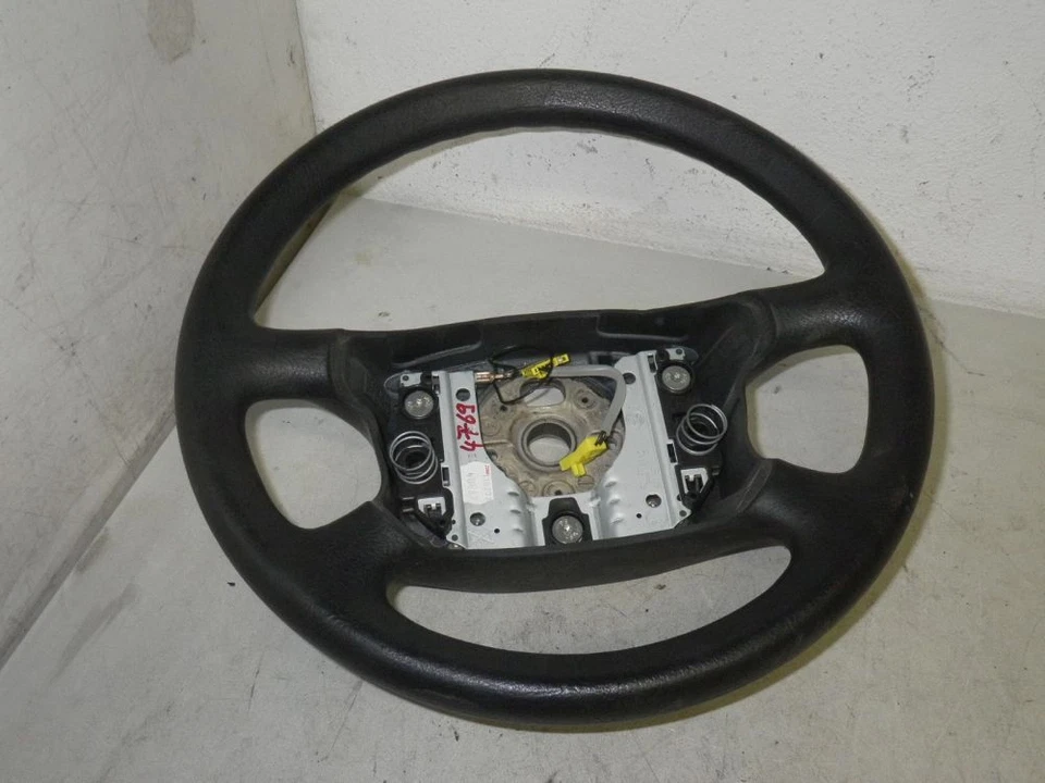 Lenkrad 3B0419091AE VW PASSAT (3B3) 1,6 (3BG) - Bild 1 von 1