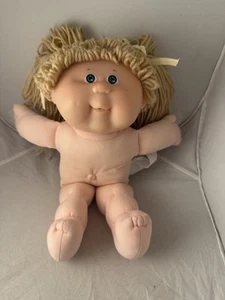 Vintage Cabbage Patch Puppe dunkelblonde Haare grüne Augen Zöpfe Xavier Roberts - Bild 1 von 9