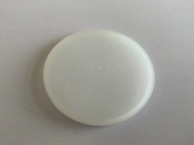 Nikon Front Lens Cap Lid Cover Front Lens Cover 55mm White Genuine - Image 1 of 3