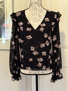 bar III Black Floral V-neck blouse Sz M - Picture 1 of 6