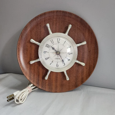 Retro Electric Wall Clock Faux Wood Ships Wheel Spartus Made USA Cover