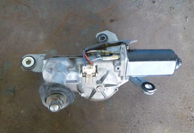 Nissan Pulsar N15 95-00 Hatch Rear Wiper Motor (RHD) - Image 1 of 2