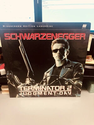 Terminator 2: Judgment Day (1991) Widescreen Laserdisc - LD 68952-2WS - Image 1 of 4