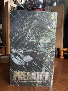 HOT TOYS PREDATOR MMS90 ORIGINAL 1987 JUNGLE HUNTER In Stock - Picture 1 of 14