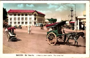 SAIGON, VIET NAM - L'HOTEL DU CHEMIN - MULE DRAWN CART - OLD POSTCARD - Picture 1 of 2