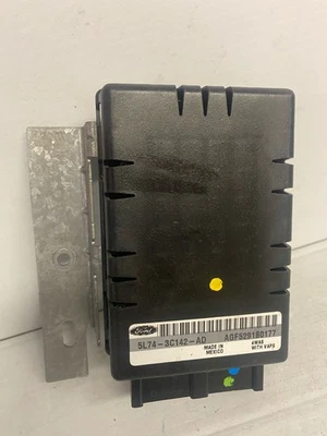 Módulo de suspensión Lincoln Navigator 2005-2006 5L74-3C142-AD CBX Foto 1 de 4