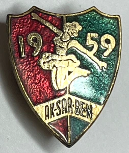 1959 Vintage Aksarben Ak-Sar-Ben Membership Lapel Pin Omaha Nebraska NE - Picture 1 of 3
