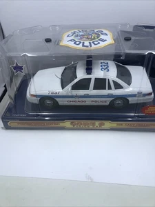 Chicago Police Crown Victoria Code 3 Original Box 1/24 Scale.Die- Cast - Picture 1 of 18