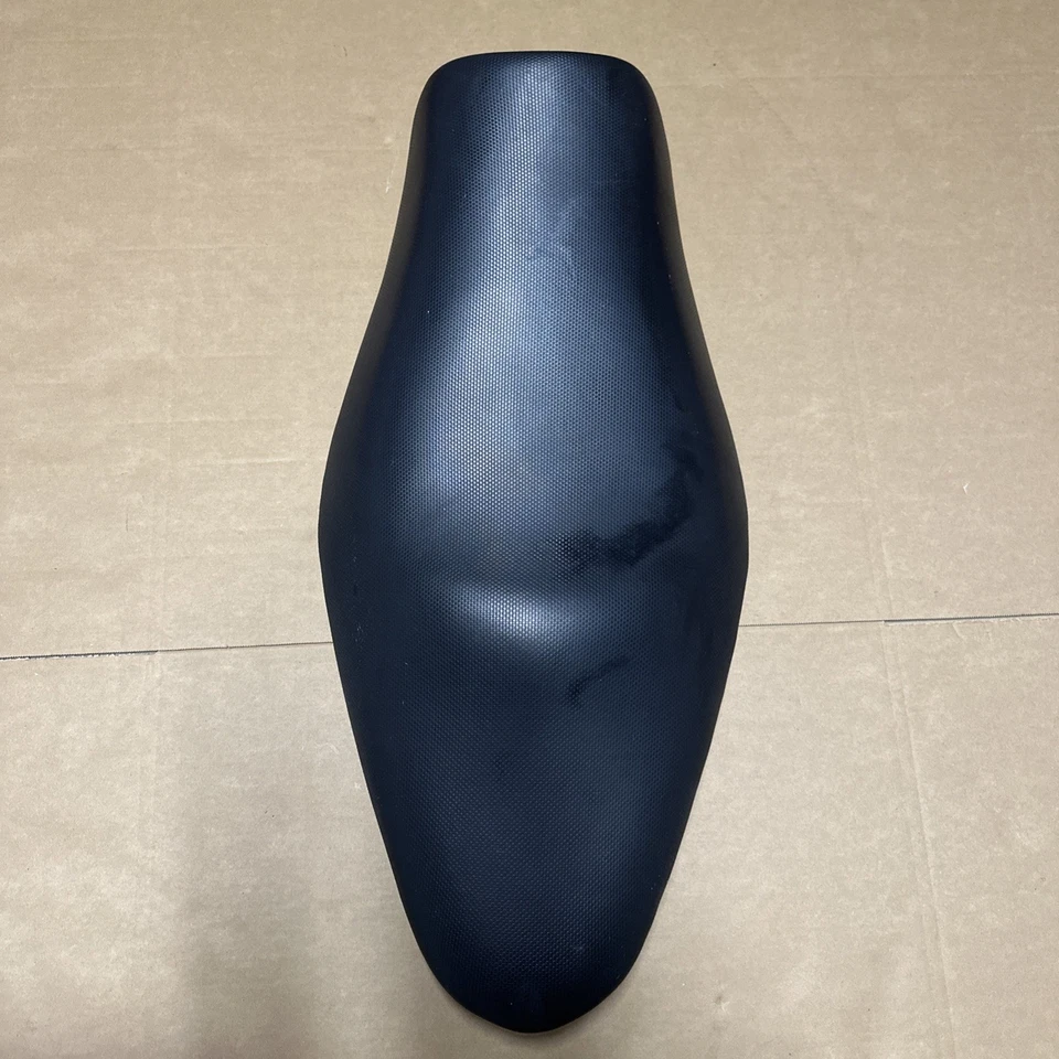 KAWASAKI Z750S ZR750 05-06 OEM BANCO DE ASIENTO / SILLÍN DE ASIENTO 53066-0105 B0081 Foto 1 de 4