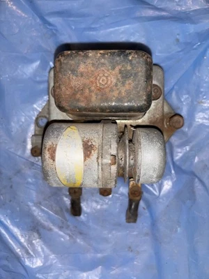 1963 – 1967 Nissan Patrol 60 Series G60 Voltage Regulator for Generator - Image 1 of 2