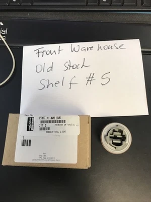 Original OEM Bombilla de Estacionamiento Enchufe Delantero Trasero 3 PIN OEM POLARIS 4011101 NUEVO EN CAJA Foto 1 de 4