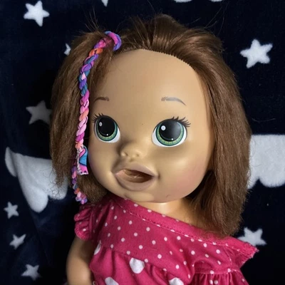 Baby Alive Super Snacks Snackin' Sara Brunette girl Doll TALKS English Spanish  - Image 1 of 4