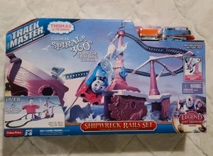 Fisher Price Thomas & seine Freunde Track Master Spiralen 360 Schiffbruch Schienen Set NEU! - Bild 1 von 10