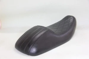 Triumph Thunderbird 900 1995-2003 solo cafe racer seat bolt-on CODE: T5146 - Picture 1 of 7