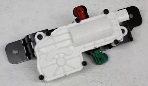 84873070 OEM Tailgate Lock Actuator For GMC Sierra, Chevy Silverado - Picture 1 of 6