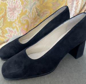 Next black Faux suede shoes size 5 block heel