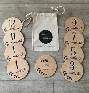  MILESTONE WOODEN BABY CARDS DISCS 0-12 MONTHS WITH STORAGE BAG - Picture 1 of 7