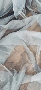 Tela de tul con cuentas de perlas de plata 45"" precio por metro - Imagen 1 de 2