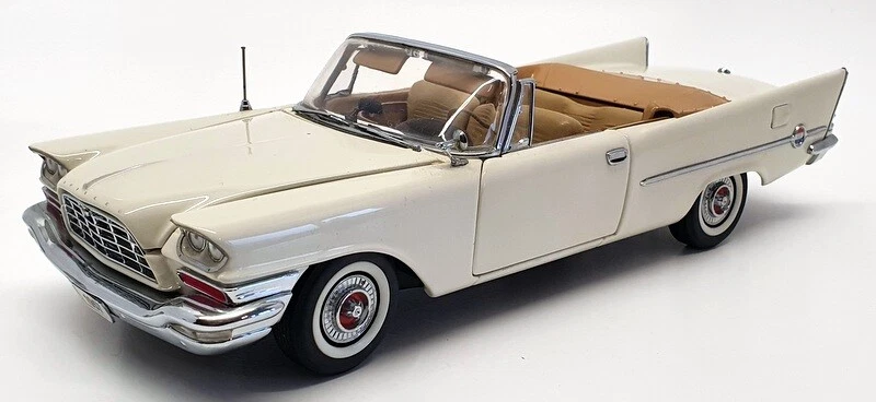 Danbury Mint 1/24 Scale Model Car 195-047 - 1957 Chrysler 300C Conv - White - Image 1 of 4