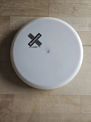 BRAND NEW Discmania S-Line PENNED P3X Innova Made X-Out Pre Embossed 170g WHITE - Image 1 of 4