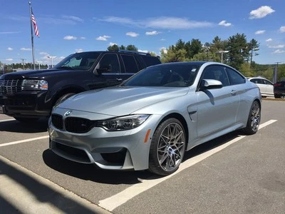 BMW A29 Silverstone Basecoat Clearcoat Complete Gallon Kit - Imagem 1 de 4